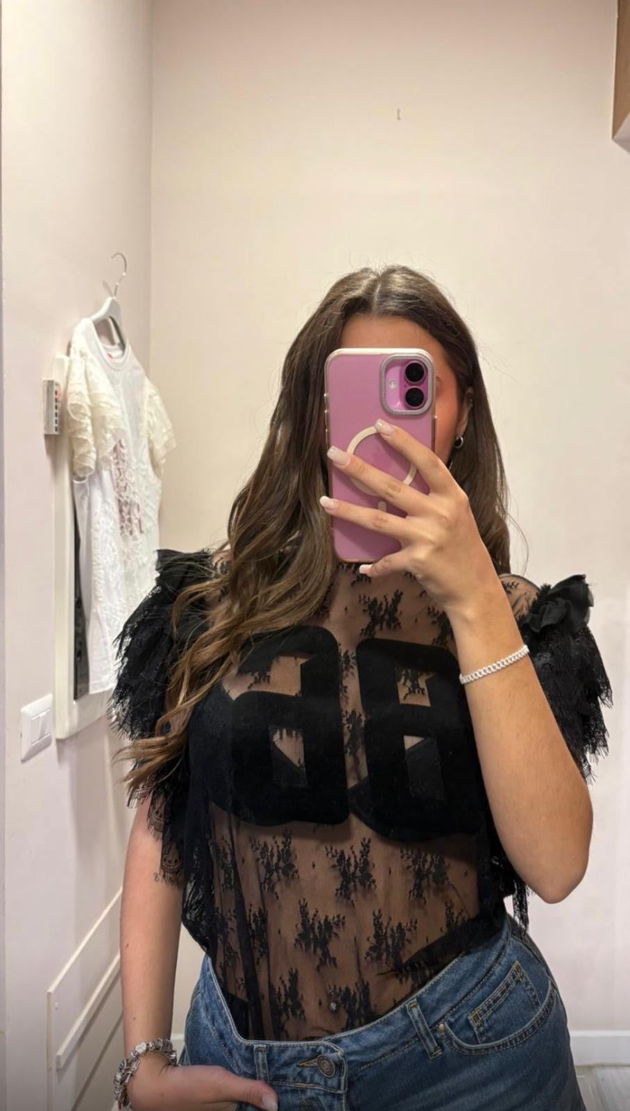 T-shirt velata in pizzo