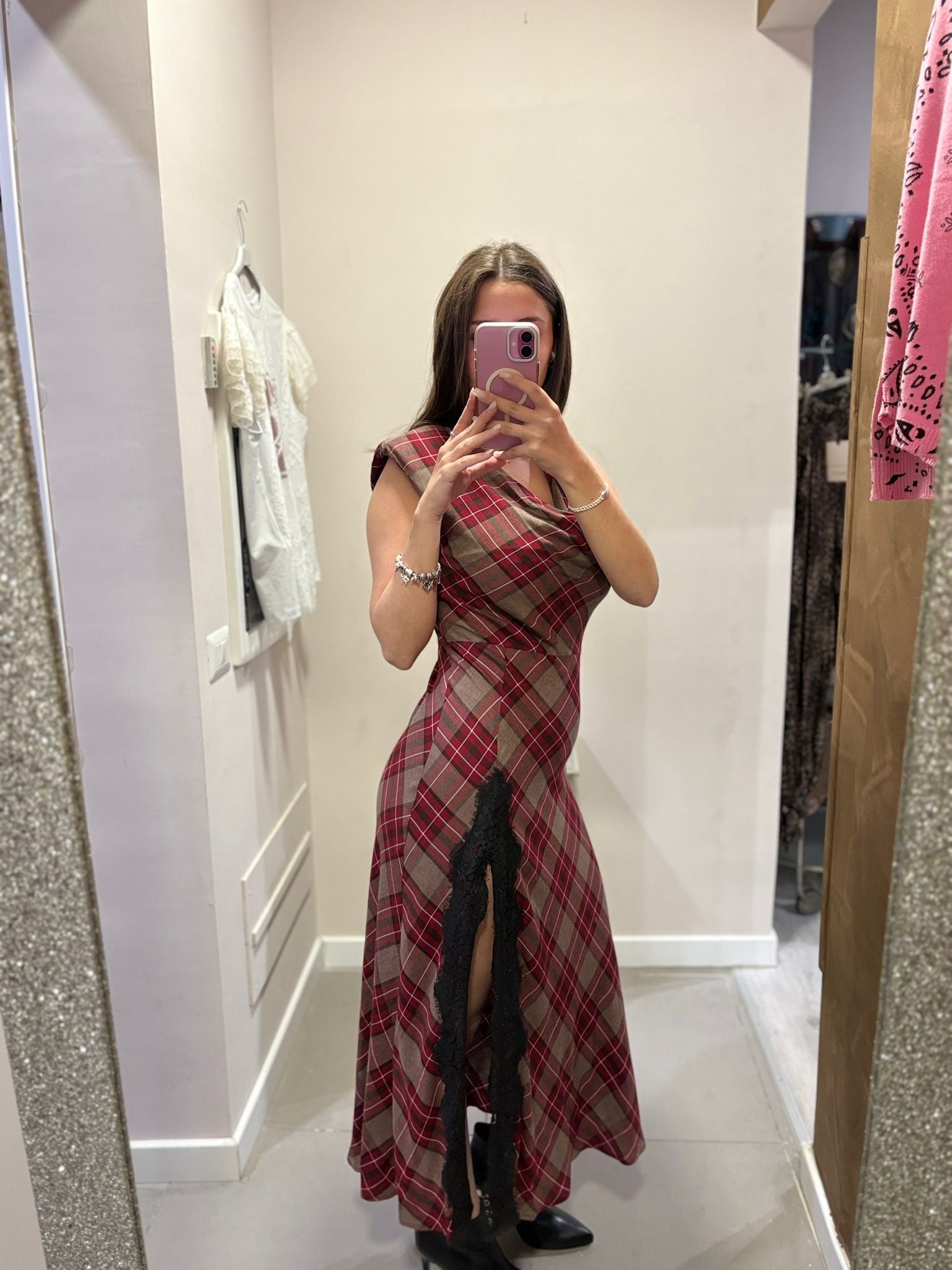 Abito scozzese con scollo drappeggio