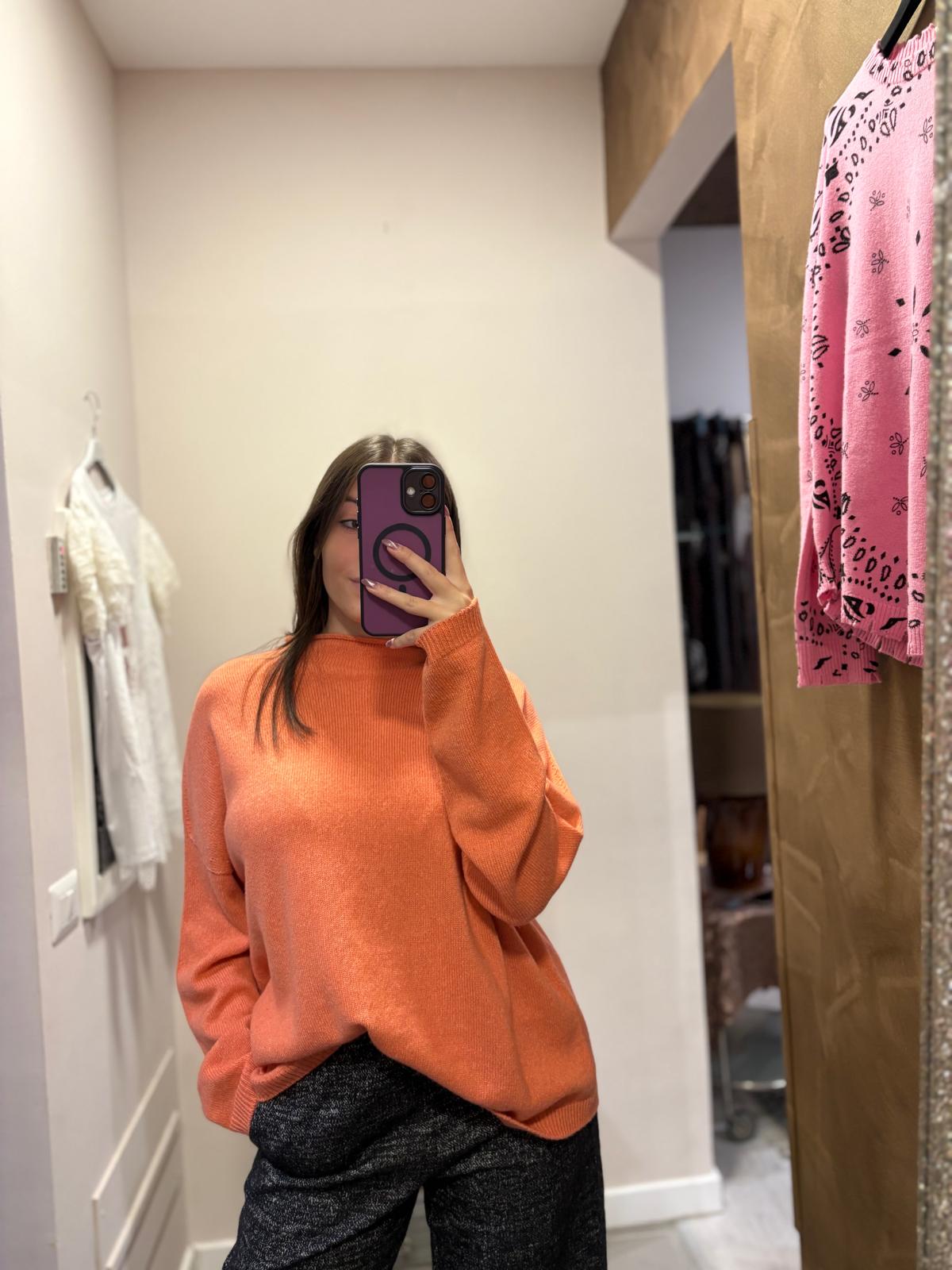 Maglione scollo a barchetta