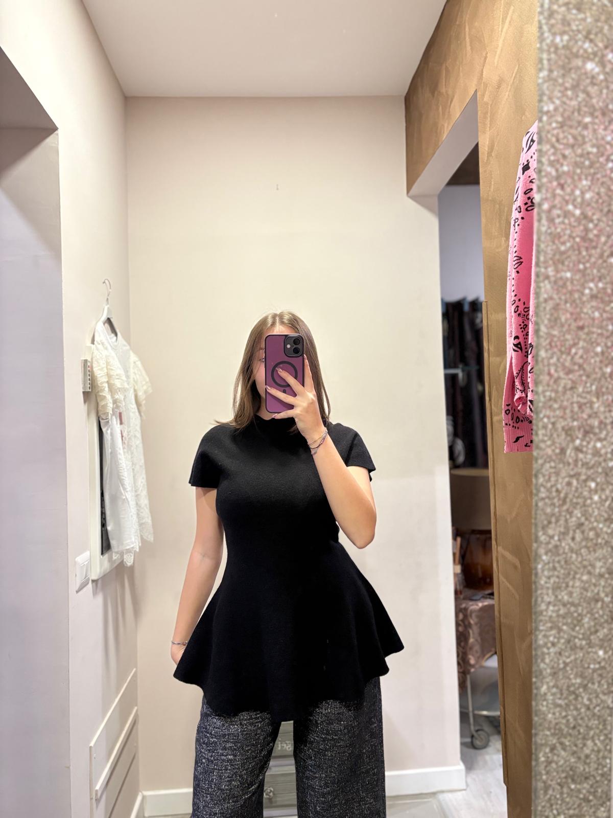 Maglia con fondo svasato