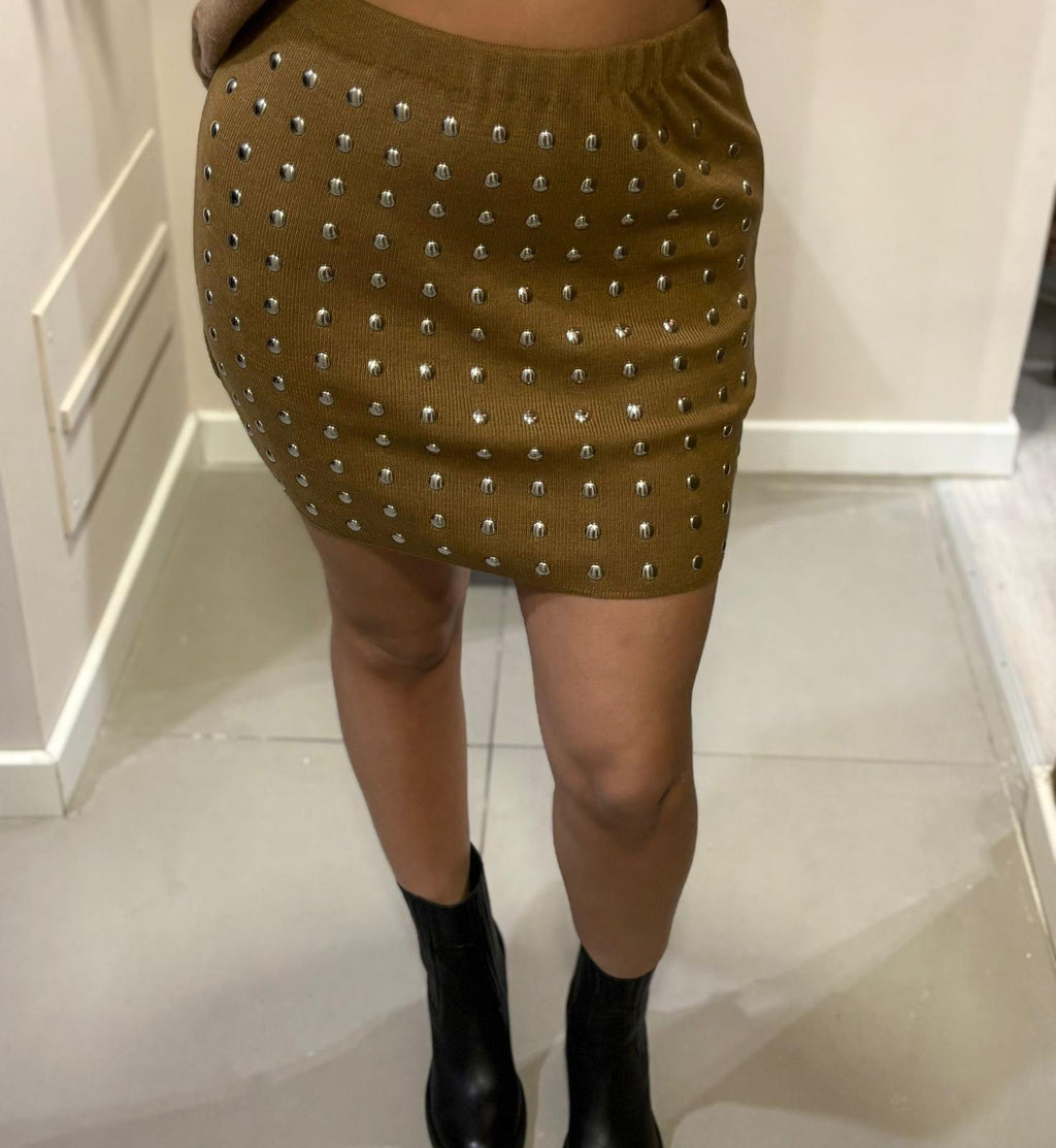 Minigonna con borchie